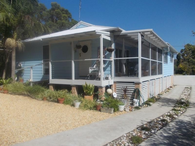 68 Edmund Street, Sanctuary Point NSW 2540