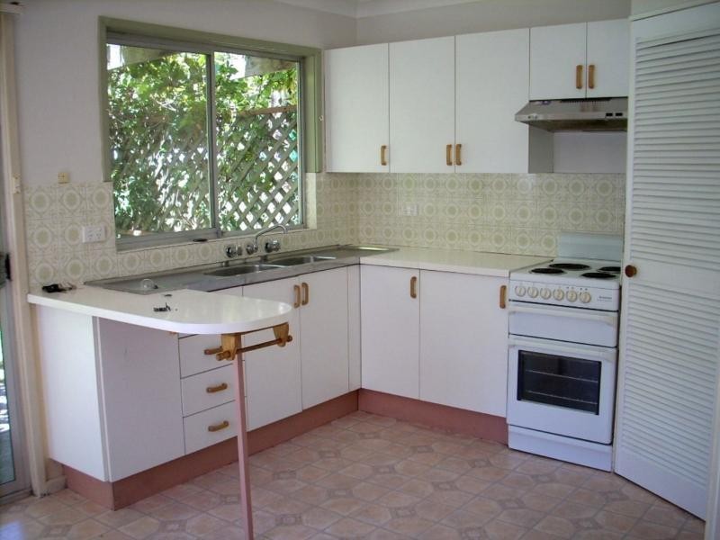 90 MacGibbon Parade, Old Erowal Bay NSW 2540