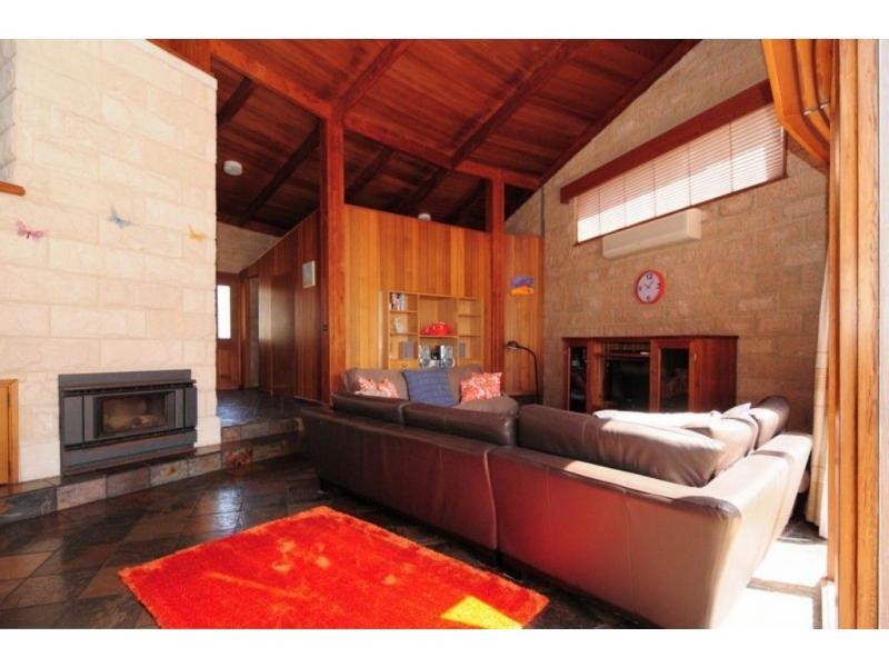 104 Elizabeth Drive, Vincentia NSW 2540