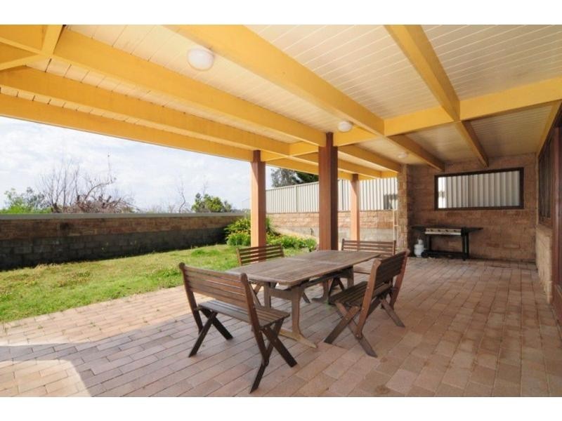 104 Elizabeth Drive, Vincentia NSW 2540