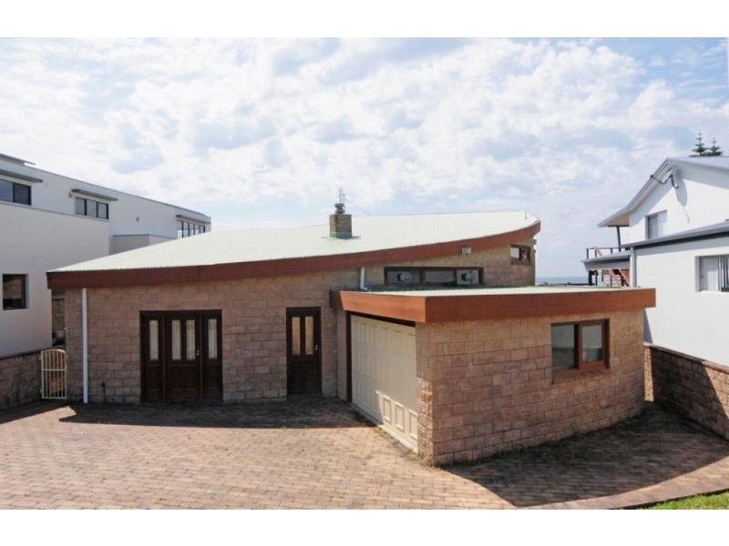 104 Elizabeth Drive, Vincentia NSW 2540