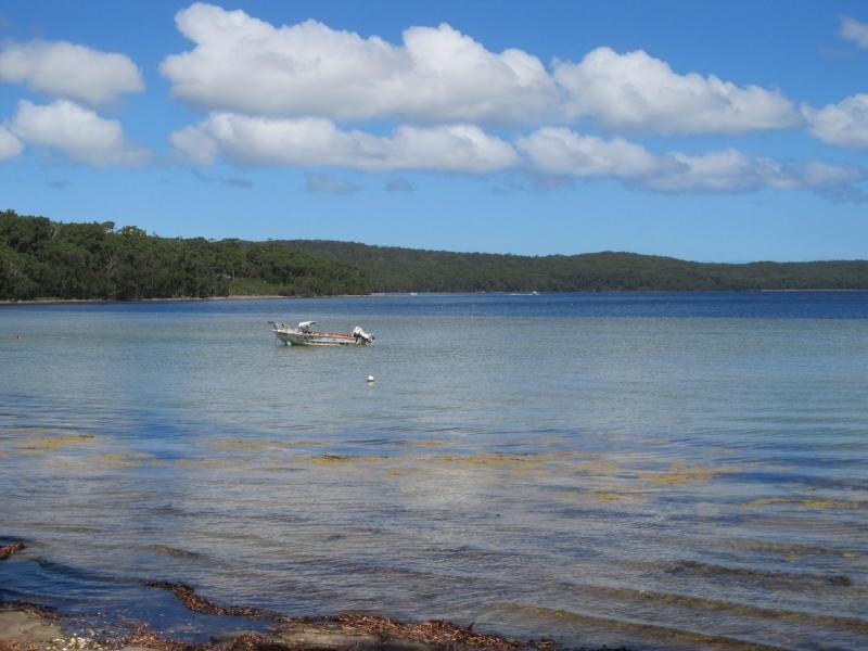 8 Wharf Road, Erowal Bay NSW 2540