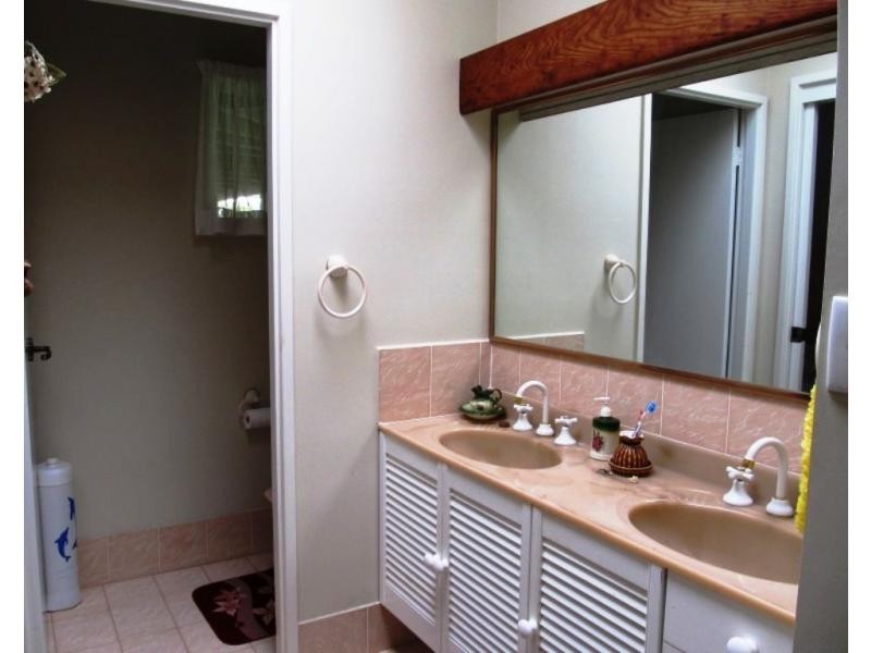 8 Wharf Road, Erowal Bay NSW 2540