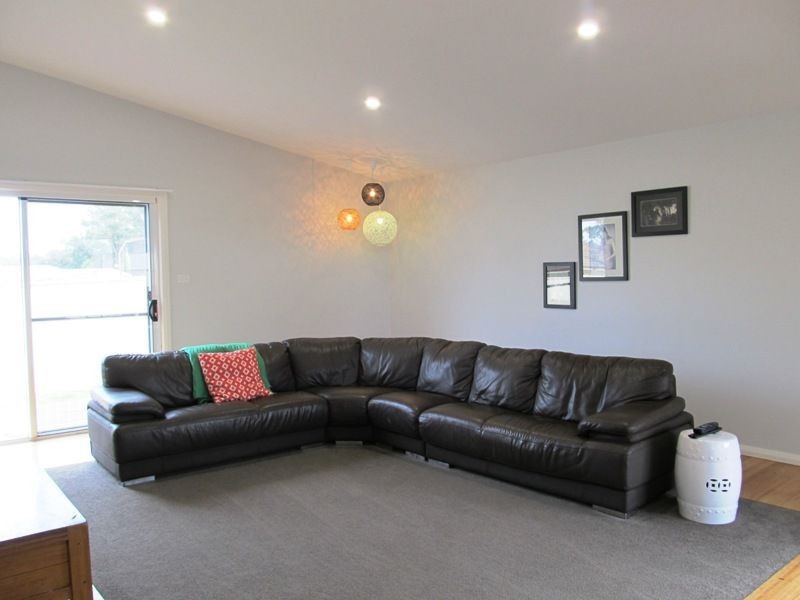 14 Carver Court, St Georges Basin NSW 2540