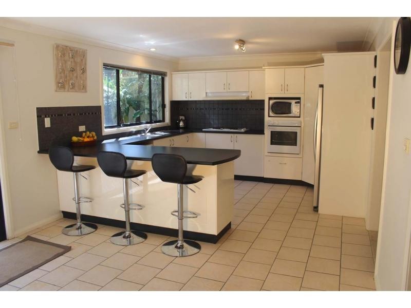 22 Walmer Avenue, Sanctuary Point NSW 2540