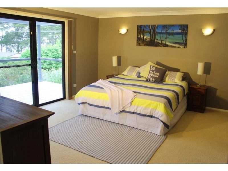 22 Walmer Avenue, Sanctuary Point NSW 2540