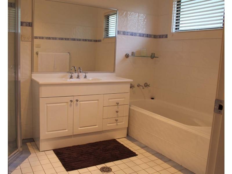 22 Walmer Avenue, Sanctuary Point NSW 2540