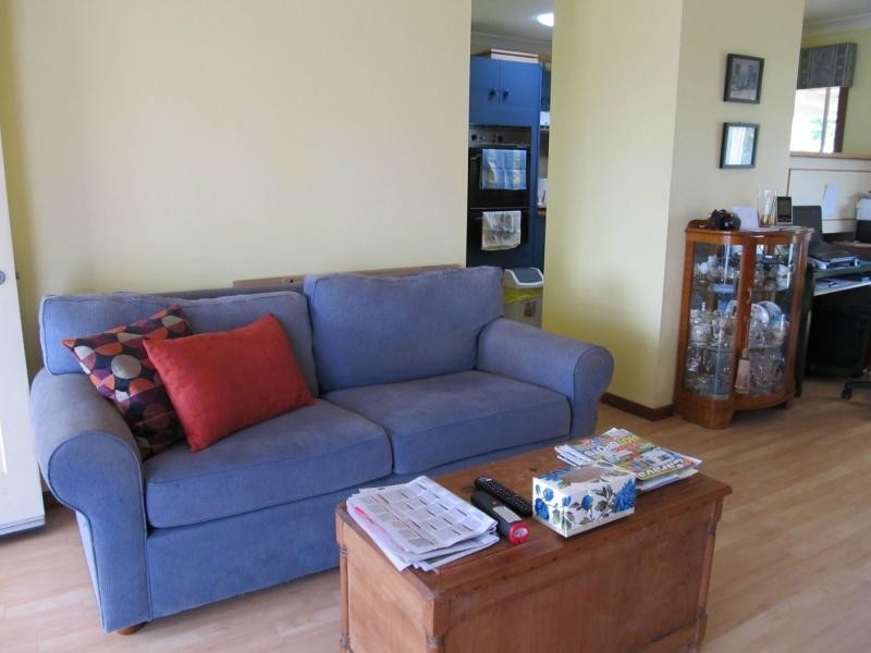 17 Kingsford Smith Crescent, Sanctuary Point NSW 2540