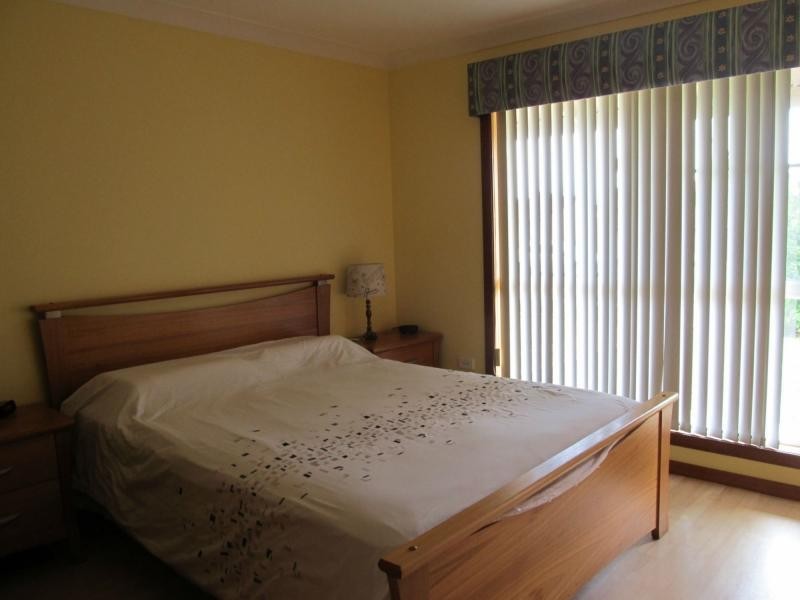 17 Kingsford Smith Crescent, Sanctuary Point NSW 2540