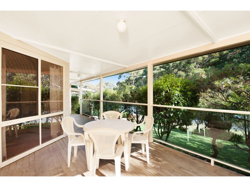 5 Deakin Street, Wrights Beach NSW 2540