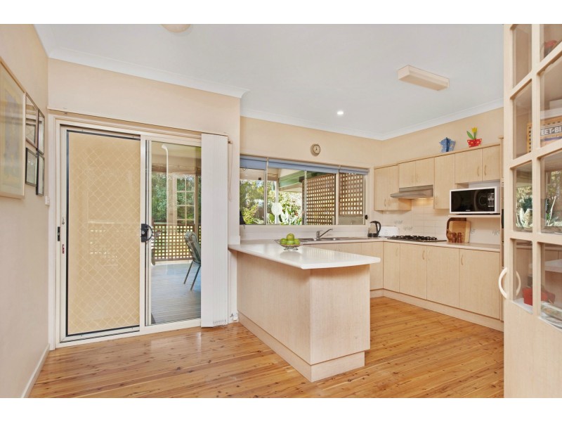 5 Deakin Street, Wrights Beach NSW 2540