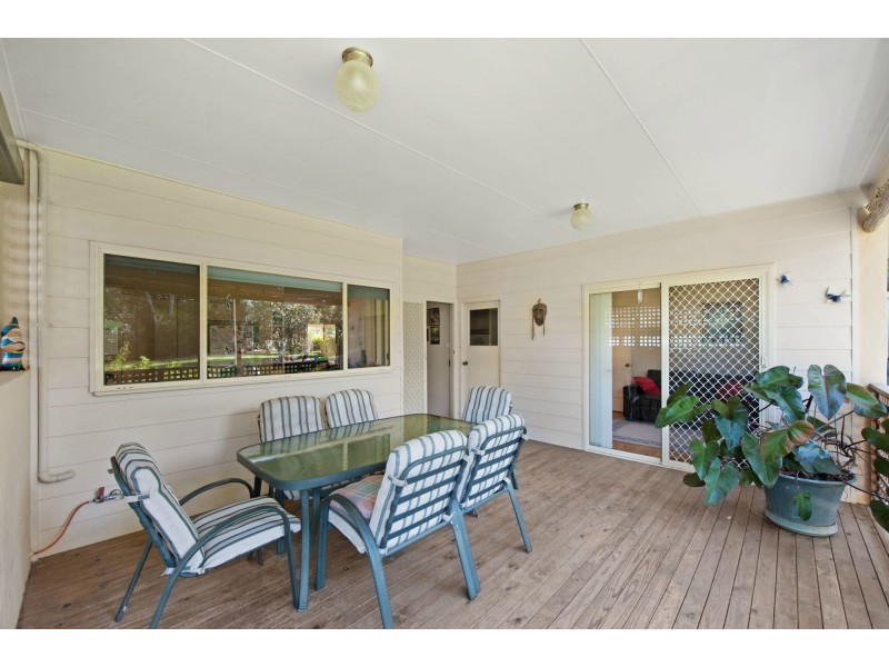 5 Deakin Street, Wrights Beach NSW 2540