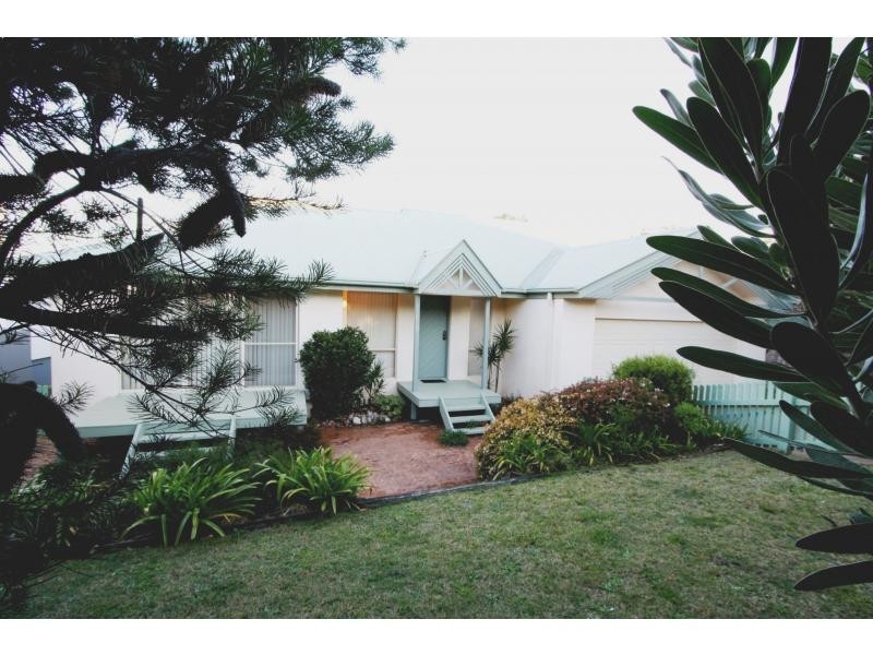 100 Waldegrave Crescent, Vincentia NSW 2540