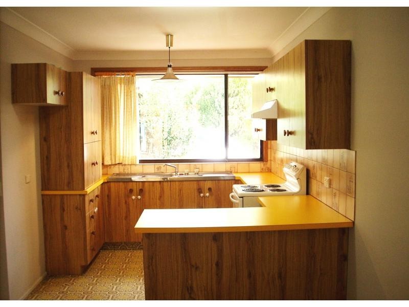 3 Birkdale Grove, Bomaderry NSW 2541