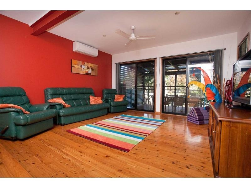 41 Waratah Crescent, Sanctuary Point NSW 2540