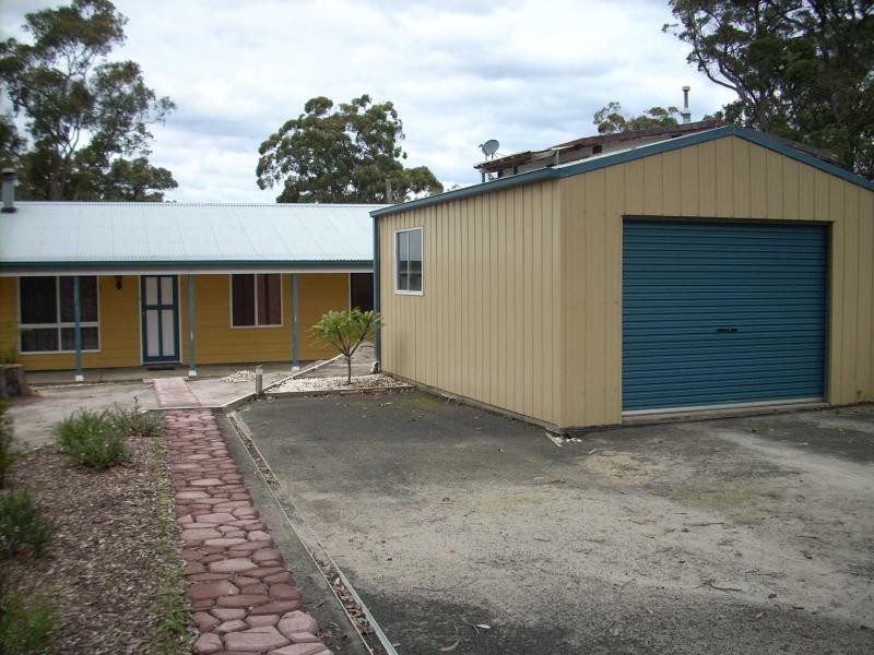 8 Sheeran Street, Old Erowal Bay NSW 2540