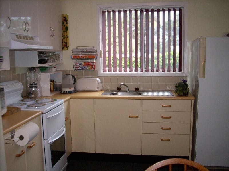 8 Sheeran Street, Old Erowal Bay NSW 2540