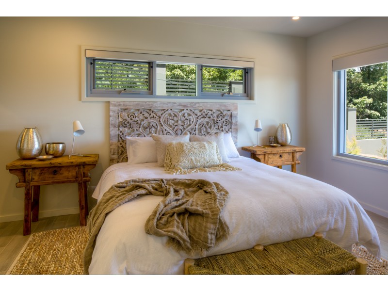 8B Booderee Ave, Hyams Beach NSW 2540