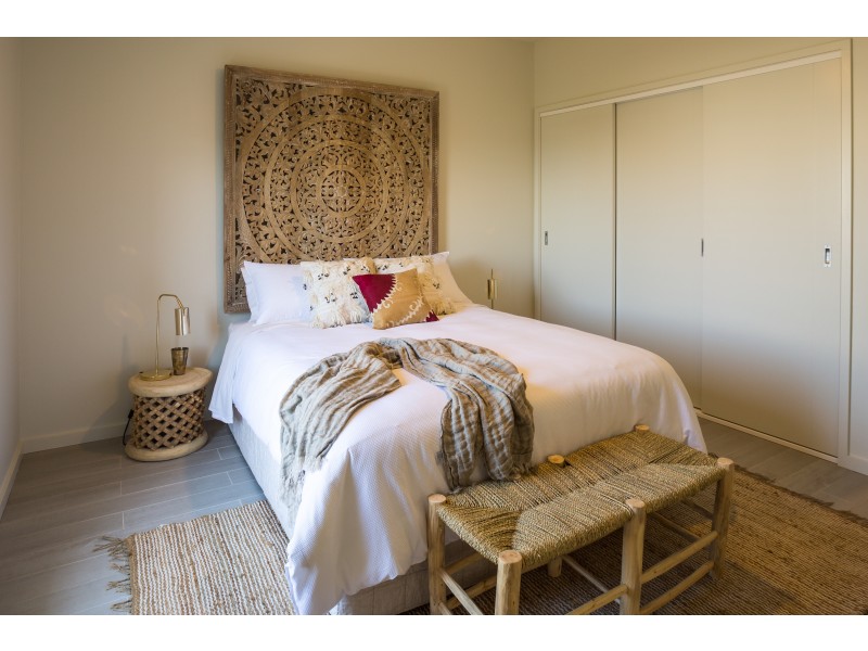 8B Booderee Ave, Hyams Beach NSW 2540
