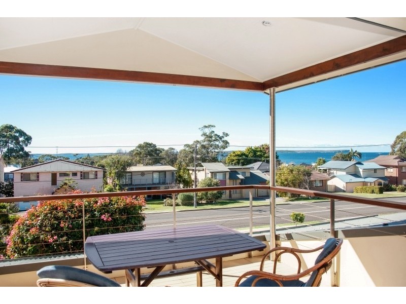 285 Elizabeth Dr, Vincentia NSW 2540