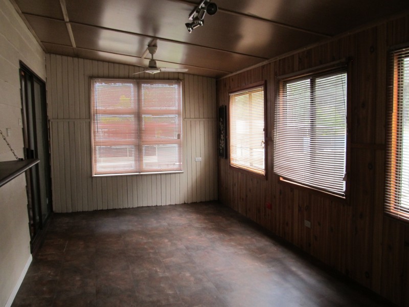 61 Suncrest Ave, Sussex Inlet NSW 2540