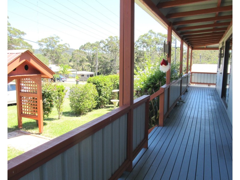 1 Winn Ave, Basin View NSW 2540