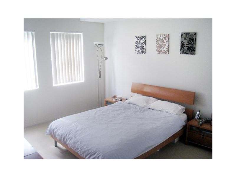 21/30-34 Penkivil Street, Bondi NSW 2026