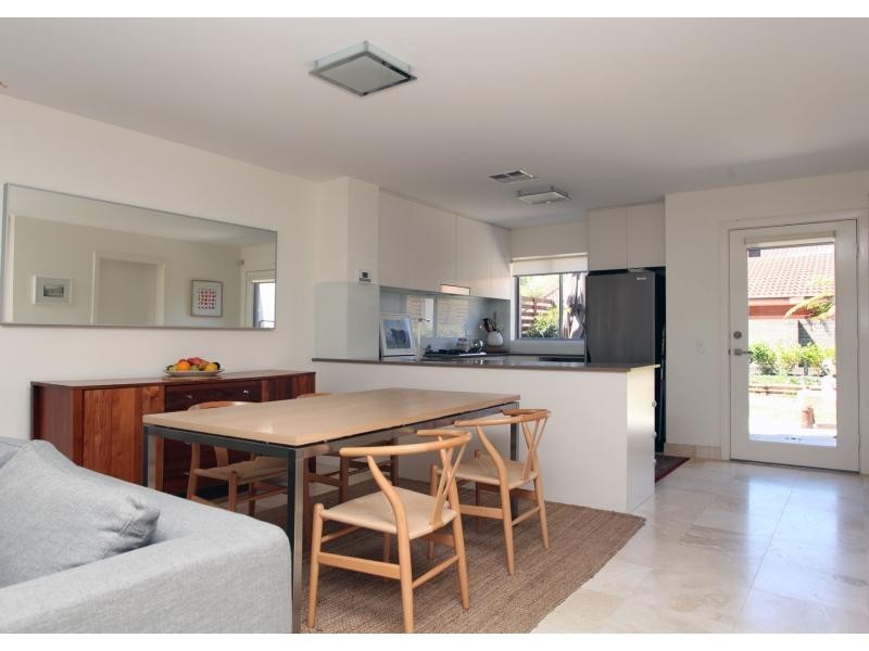 8/21 Station Street, Naremburn NSW 2065