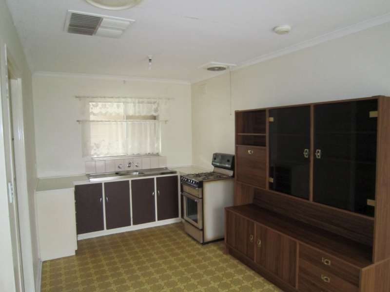 13 Dublin Avenue, Salisbury Downs SA 5108