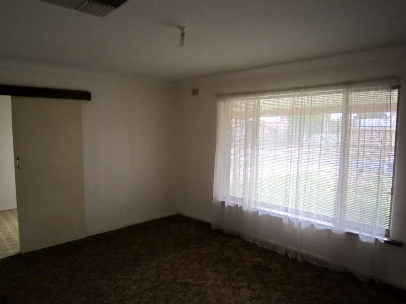 13 Dublin Avenue, Salisbury Downs SA 5108
