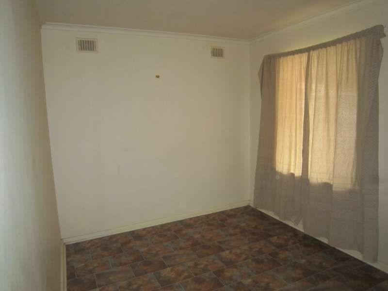 13 Dublin Avenue, Salisbury Downs SA 5108