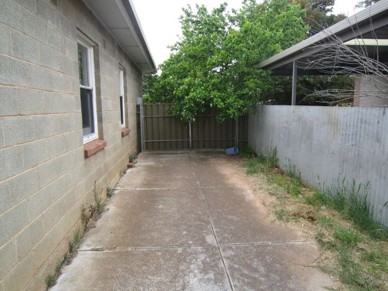 6 Jeffries Road, Elizabeth South SA 5112