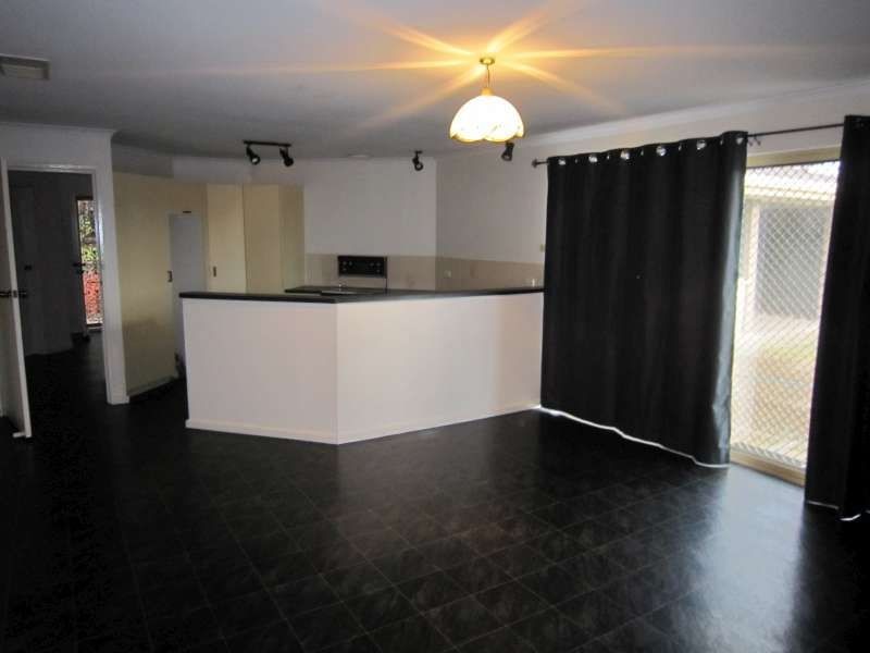 5 Rochester Drive, Salisbury Heights SA 5109