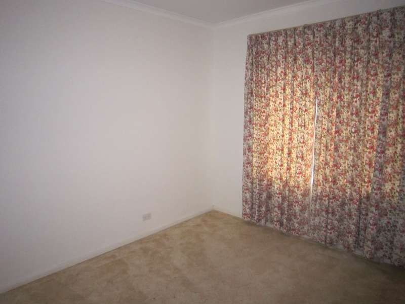 5 Rochester Drive, Salisbury Heights SA 5109