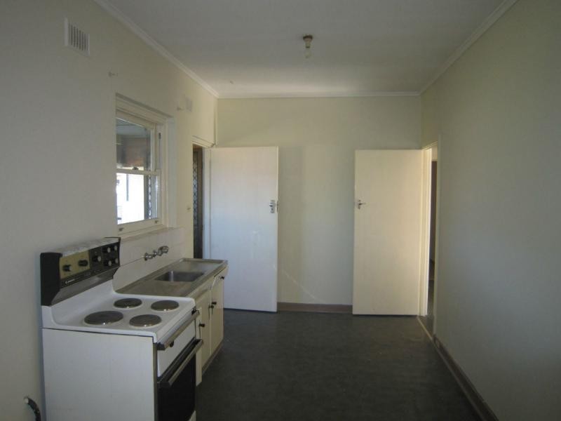 14 Commercial Road, Salisbury SA 5108