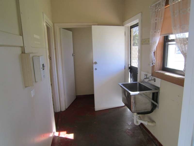 12 Jeffries Road, Elizabeth South SA 5112