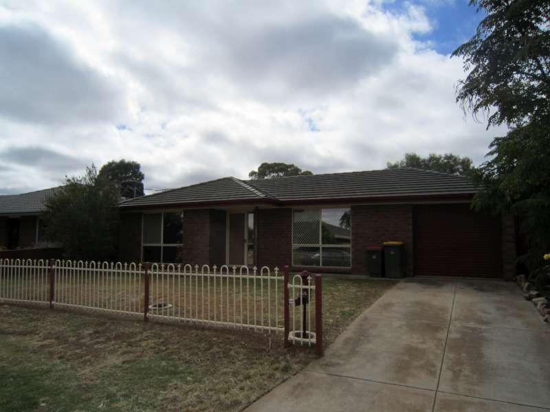 13 Riddoch Drive, Andrews Farm SA 5114