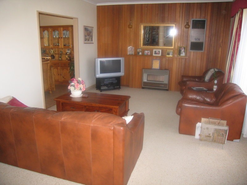 11 Carlow Street, Salisbury Downs SA 5108