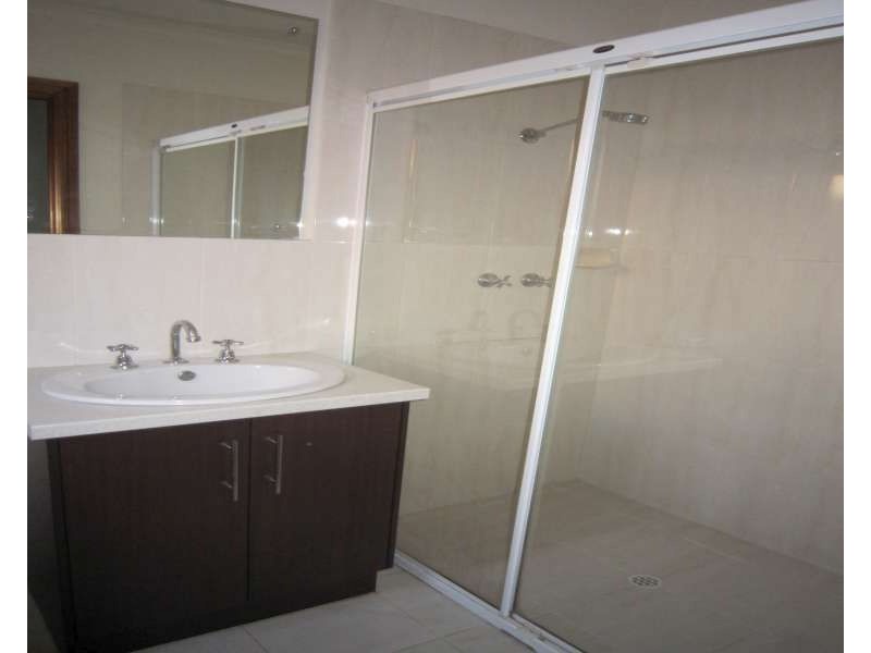 5A Clayson Road, Salisbury East SA 5109