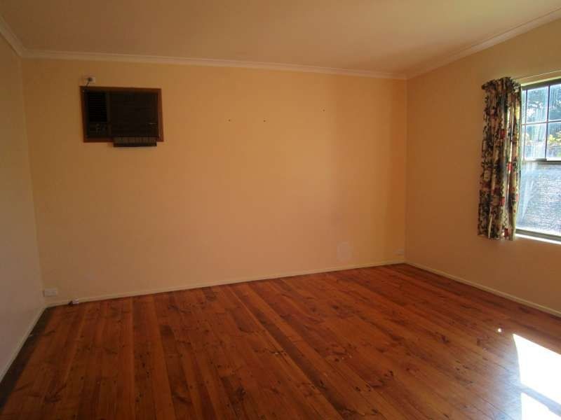 10 Poulshot Crescent, Elizabeth Vale SA 5112