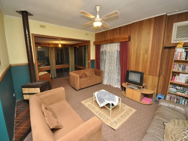 4 Parham Street, Elizabeth Downs SA 5113