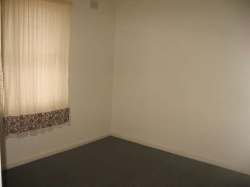 3 Clapton Drive, Elizabeth Vale SA 5112