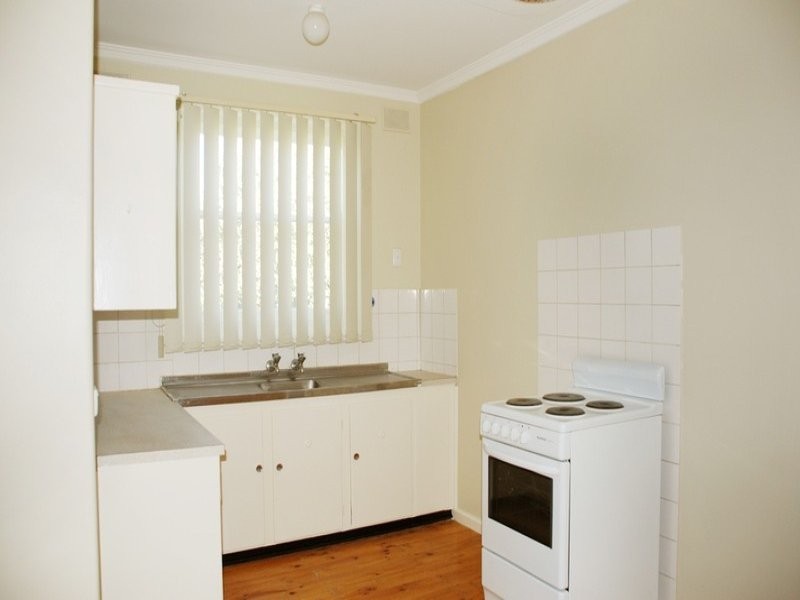 16 Stakes Crescent, Elizabeth Downs SA 5113