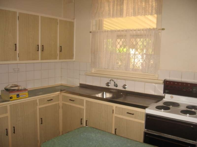 10 Sullivan Road, Elizabeth Park SA 5113