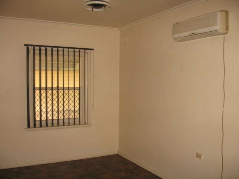 10 Sullivan Road, Elizabeth Park SA 5113