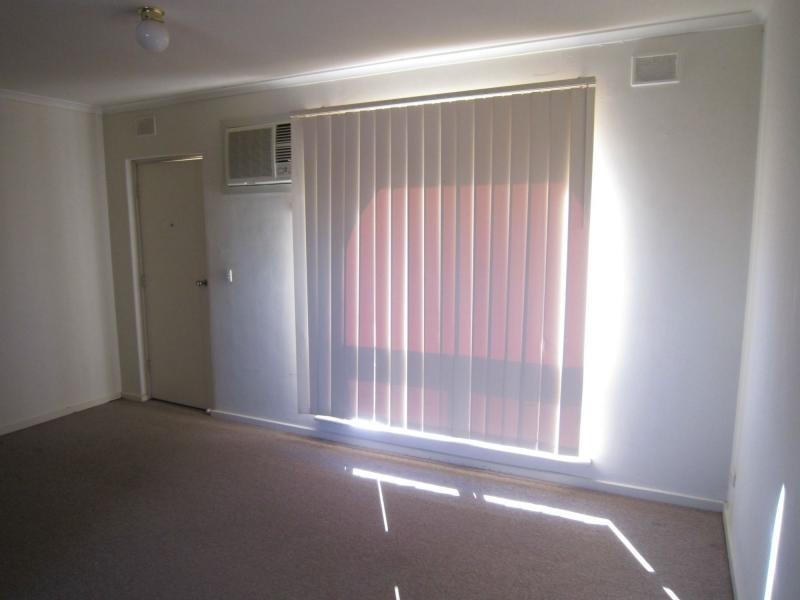 18/2 Warwick Street, Salisbury East SA 5109