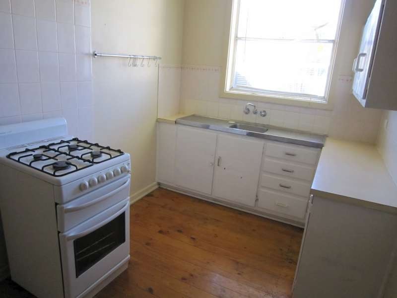 4 Small Crescent, Smithfield Plains SA 5114