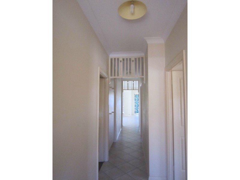 1 Brownhill Lane, Mawson Lakes SA 5095