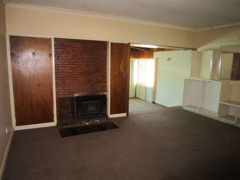 203 Main North Road, Elizabeth Grove SA 5112