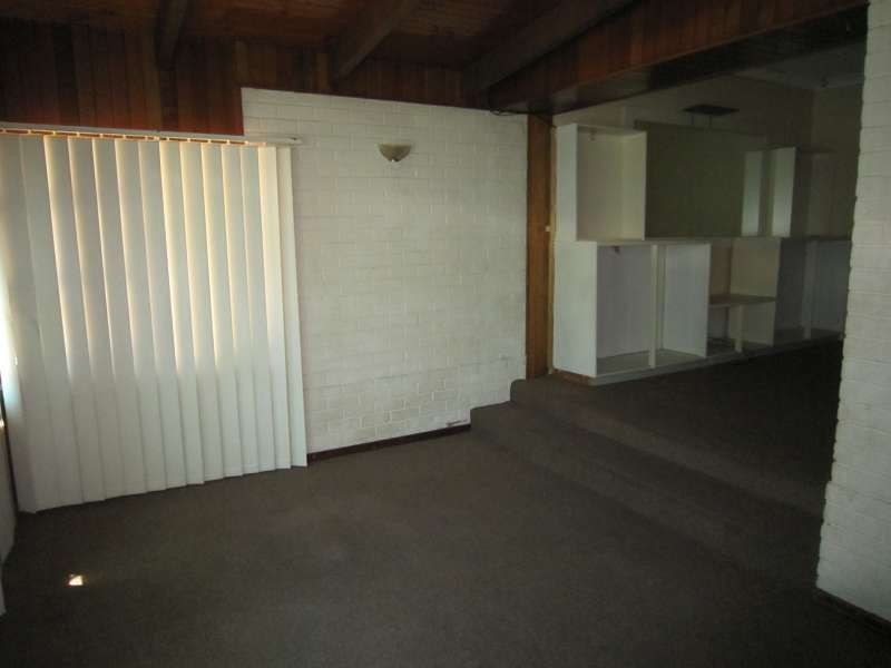 203 Main North Road, Elizabeth Grove SA 5112